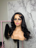 B5 Wig On Hand 18 Body Wave